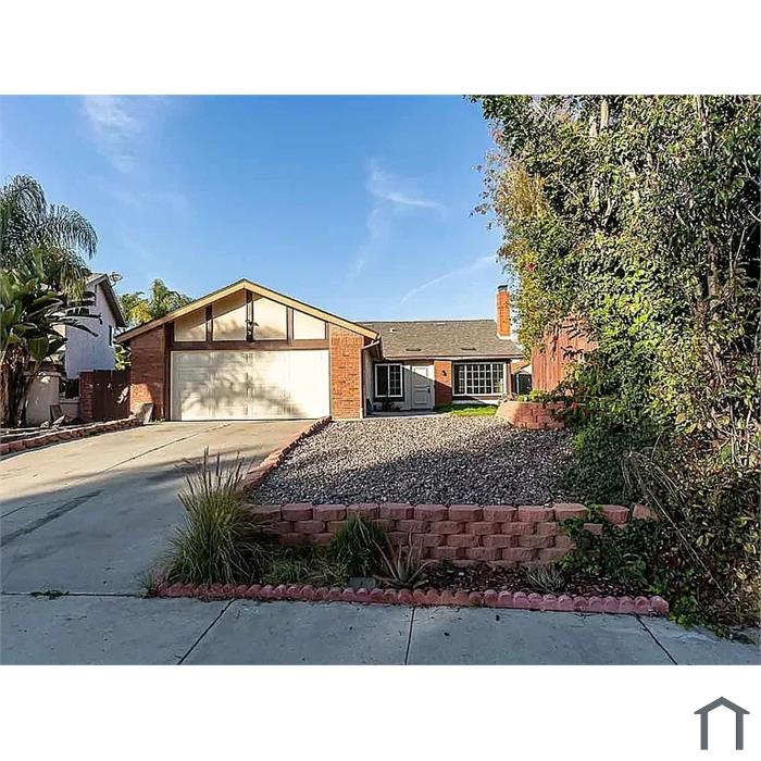 4560 Morro Bay St