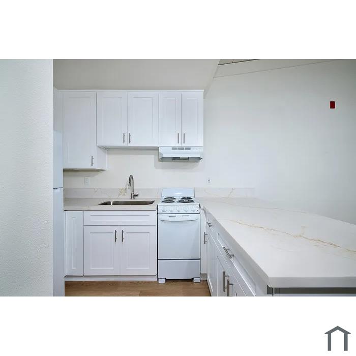 2150 Pacific Beach Dr