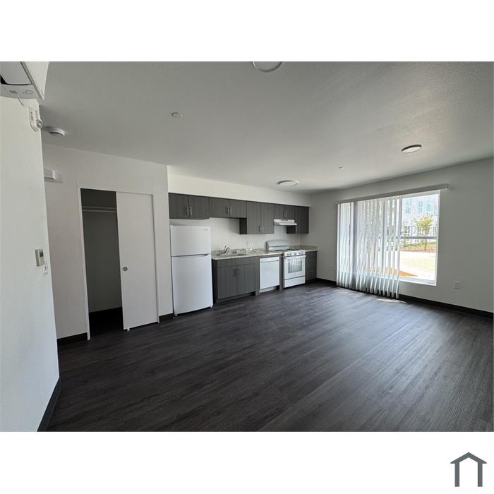 3501 Vista Ln