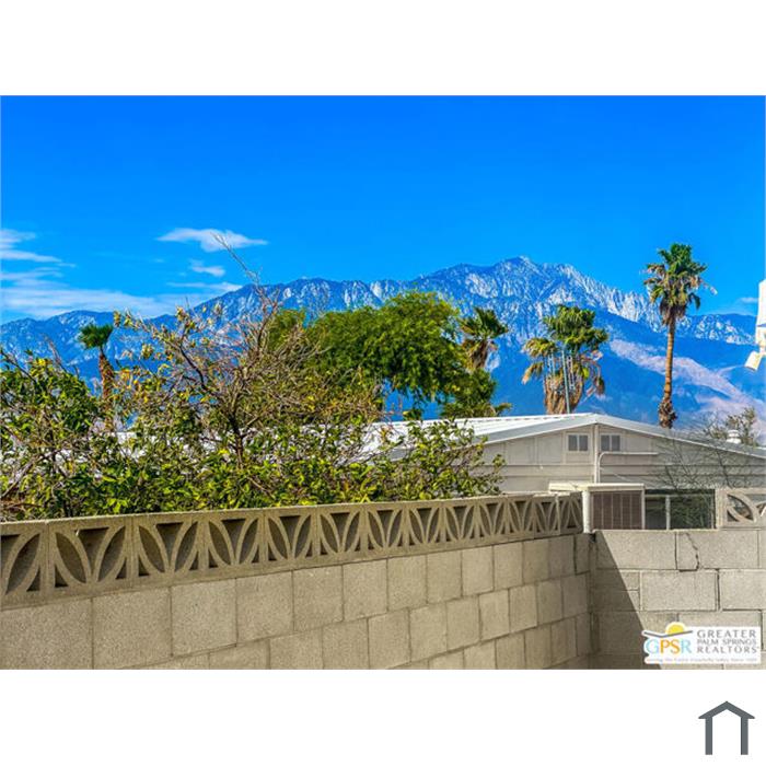 69421 Poolside Dr