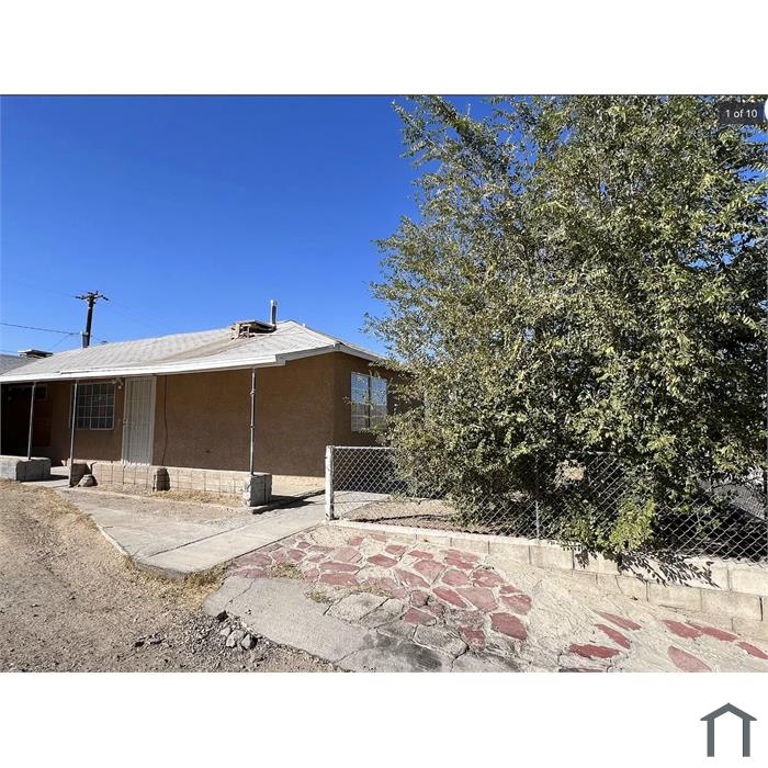 2 Bedroom Townhouse 320 Maxine Ave in Barstow, CA