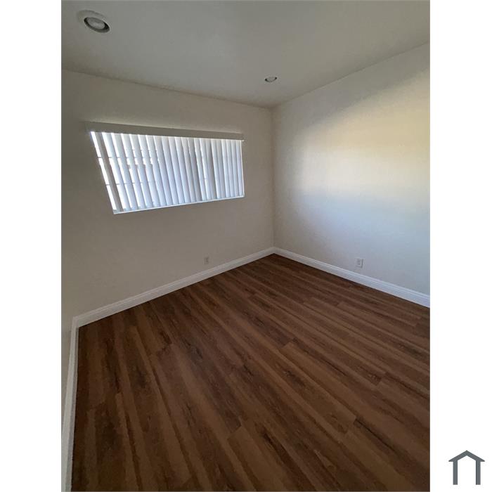 331 W Jackson St