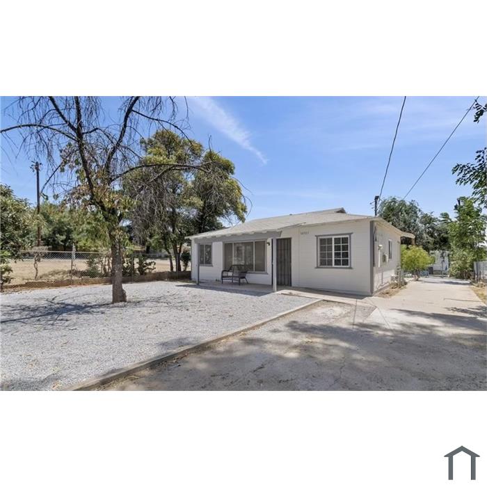 34985 Cedar Ave