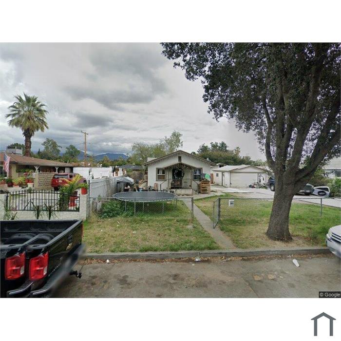 2401 Leroy St