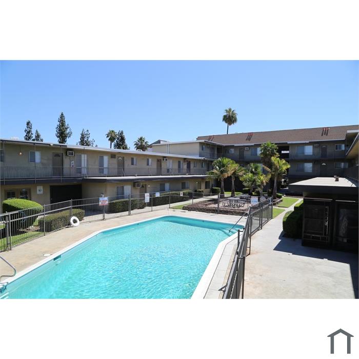 University Gardens - 951-222-2080