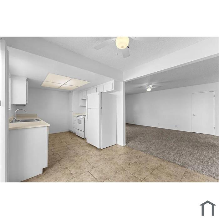233 N Inez St