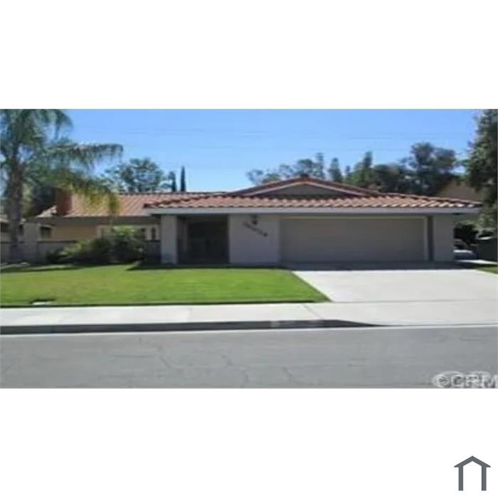 26024 Clemente Gardens Ln