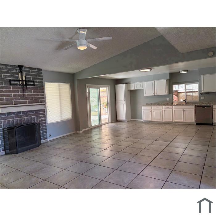 2185 Daisy Way