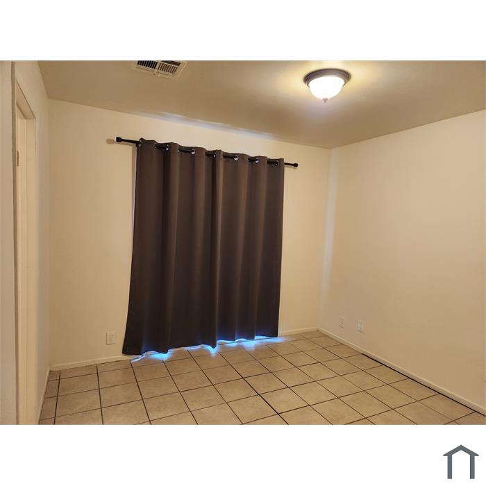 343 W 4th St