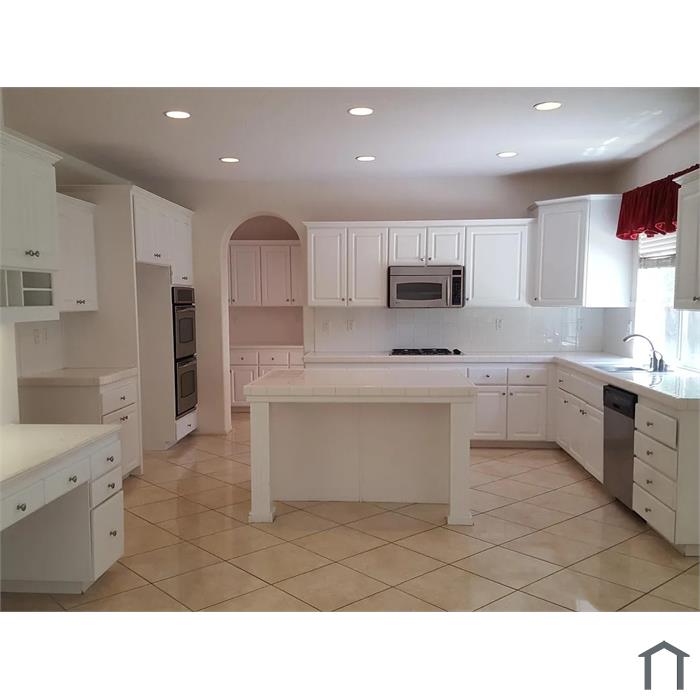 43871 Via Montalban
