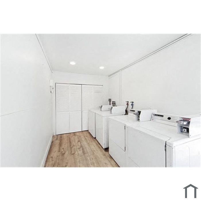 1606 Westcliff Dr.