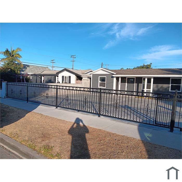 1113 S Golden West Ave