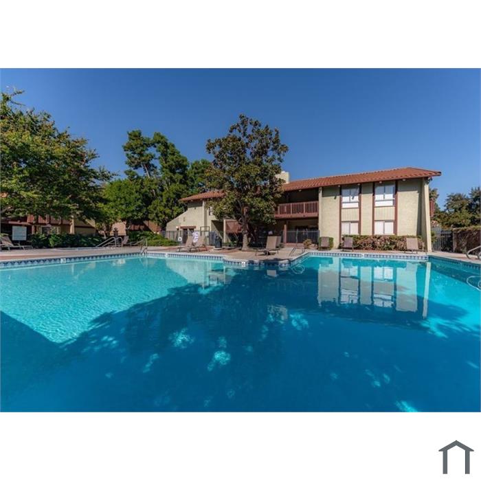 1040 W MacArthur Blvd