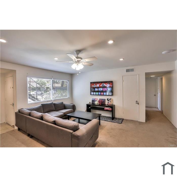 401 W Stevens Ave