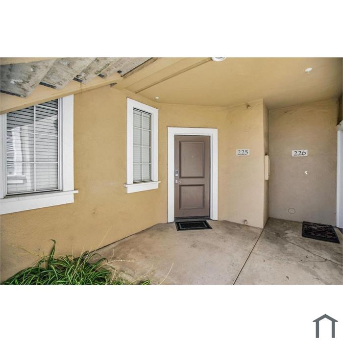 225 Gallery Way