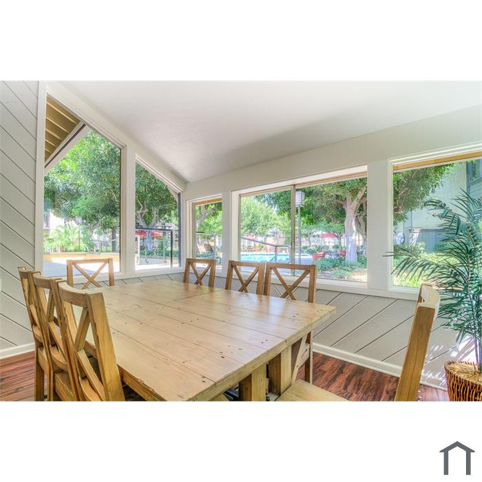 Parkewood Village Apartment 