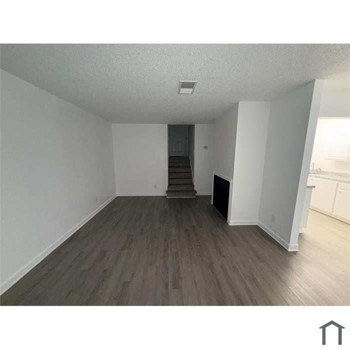 625 S Webster Ave