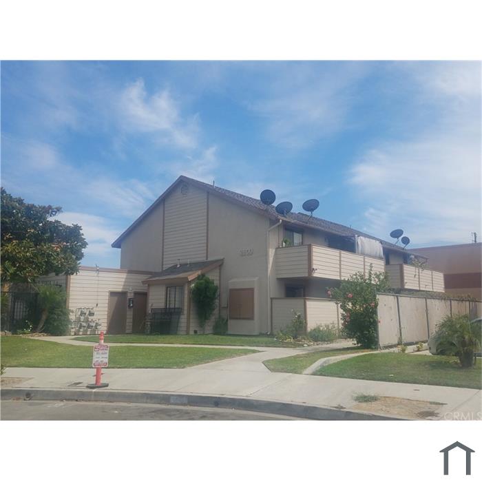 2600 W Porter Ave