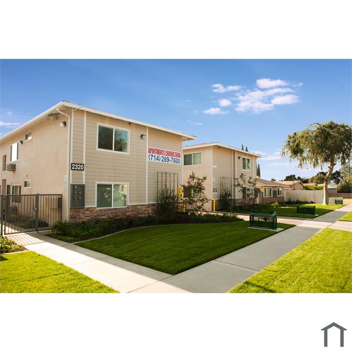 2310 W Roberta Ave