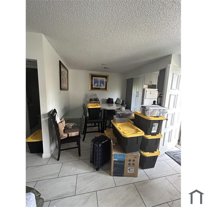 13057 Kiwi Ln