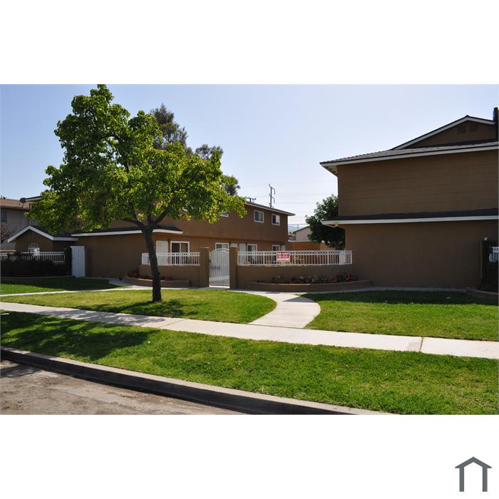 586 Penrose Dr