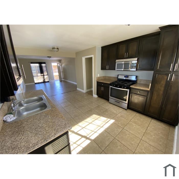 2014 N Ventura Rd