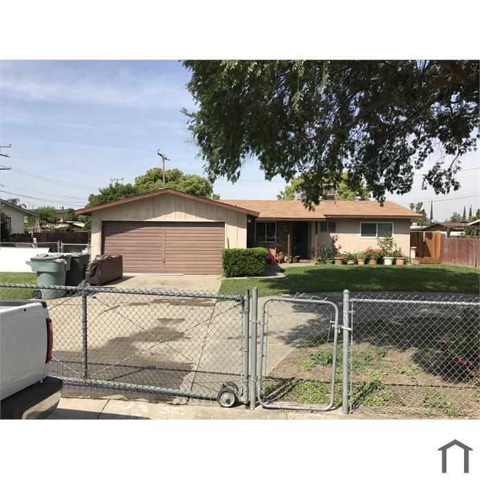 2615 N Quail Dr