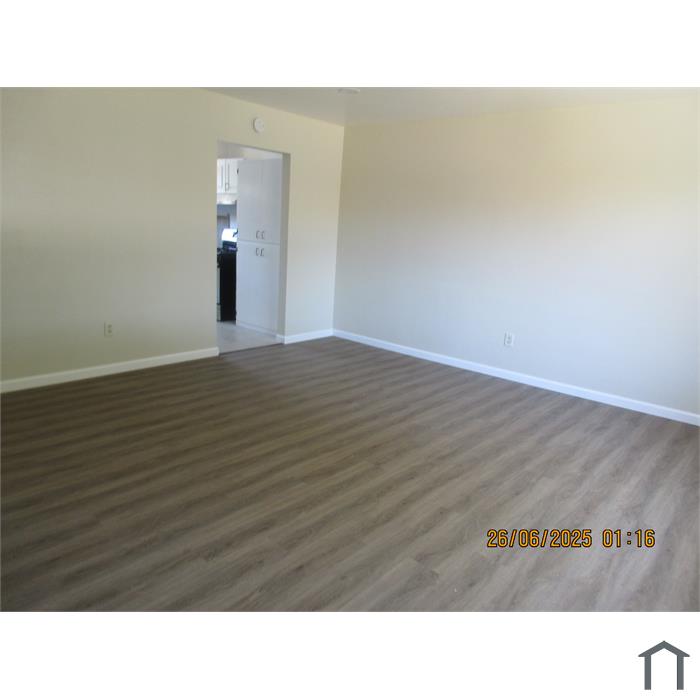 122 N N St