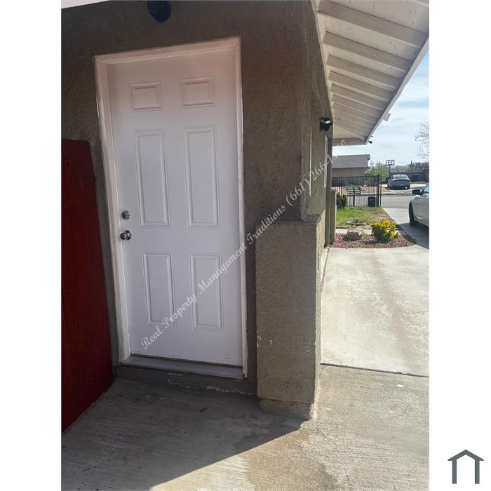 759 East Avenue H-14