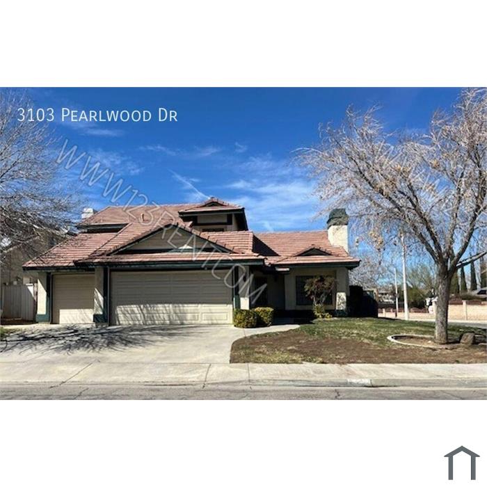 4BD/2.5 BATHS POOL HOUSE IN WEST LANCASTER