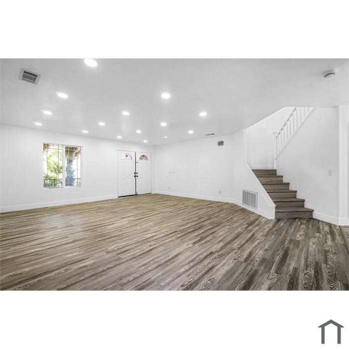 3500 Desert Oak Dr