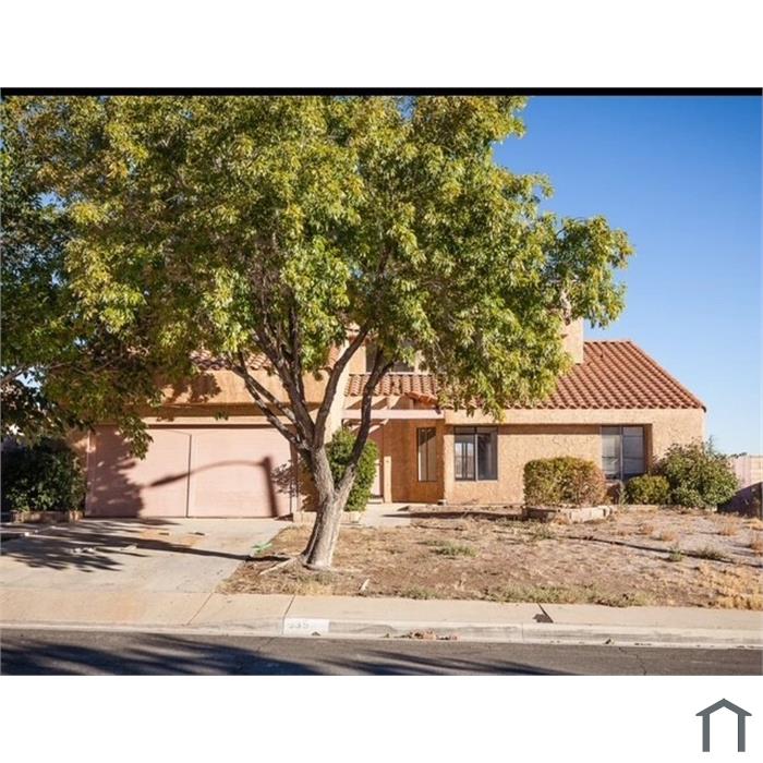 635 W Avenue Q12
