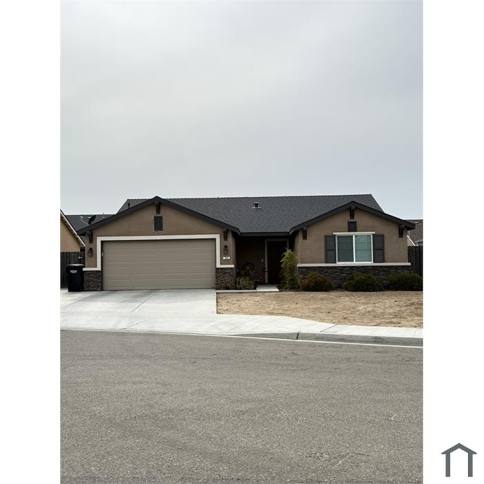 703 Tulip Cir