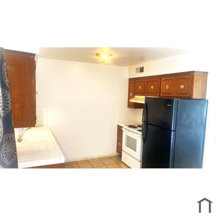 4840 E University Ave