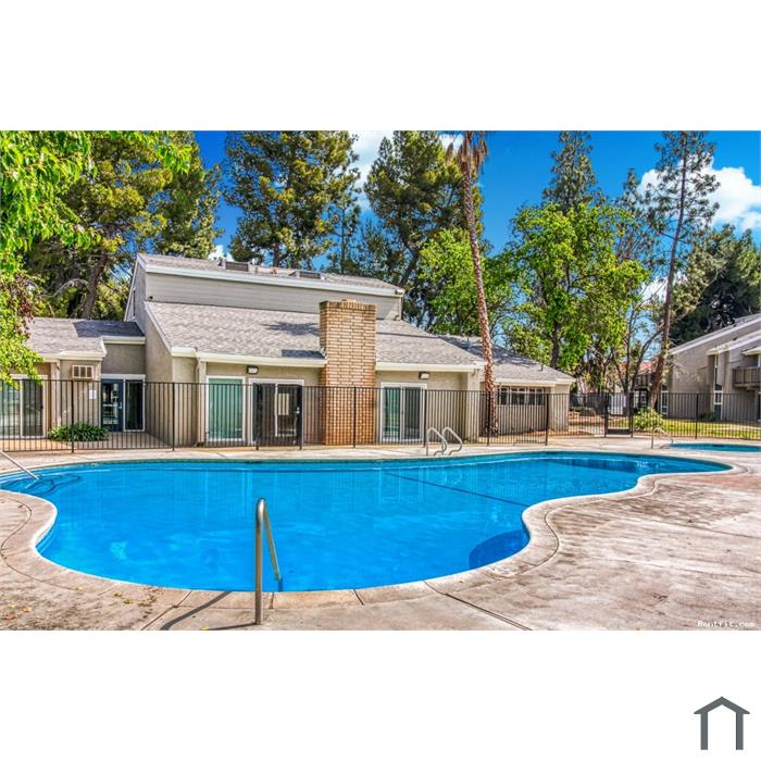 The Parks at Fig Garden Apartments