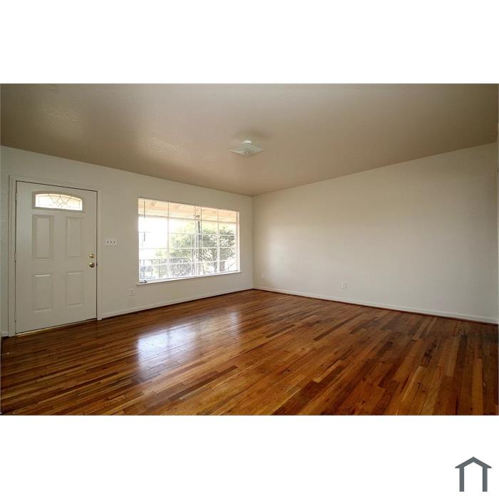 548 W Hammond Ave