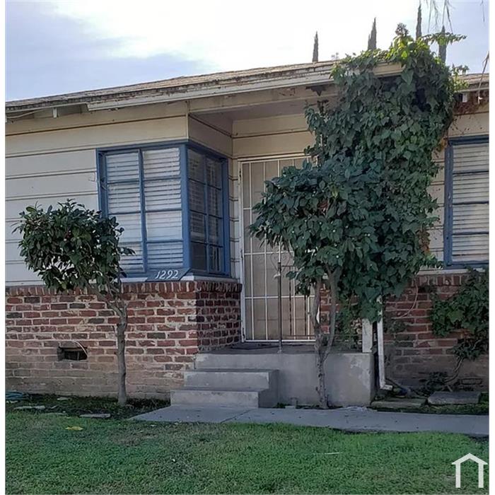 1292 N Van Ness Ave