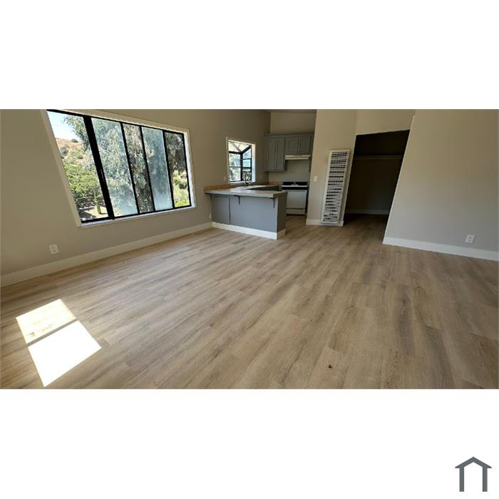 43 Laureles Grade