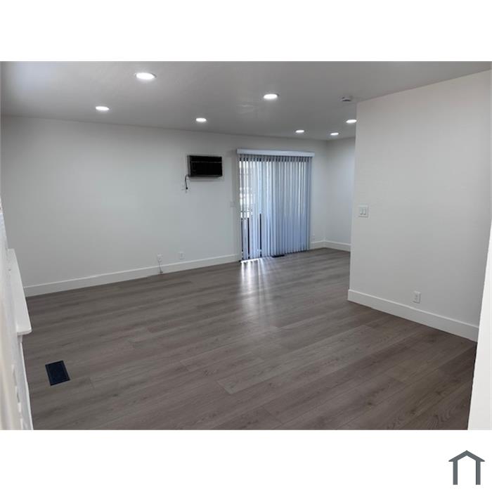 502 Hope Ter