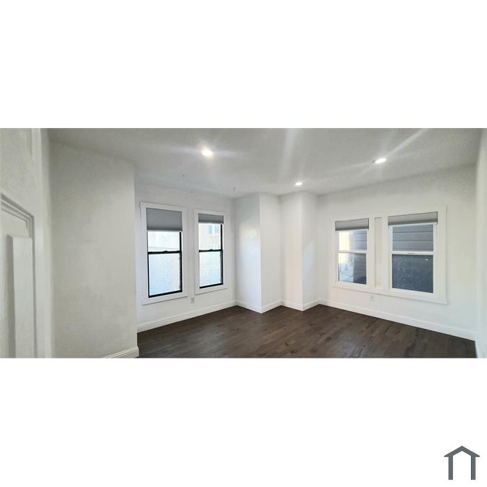 14 Isis St