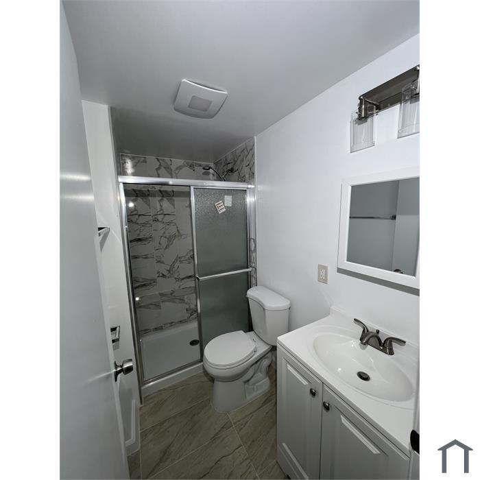 153A Sickles Ave
