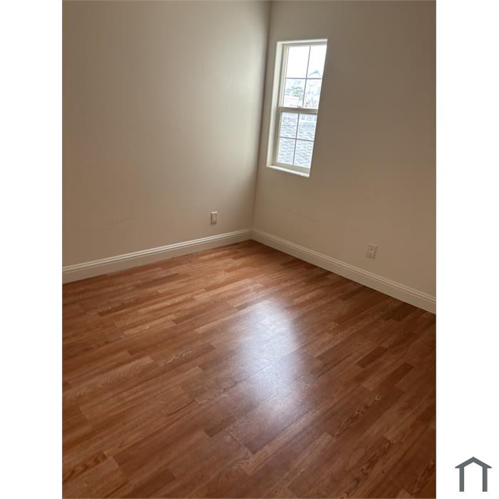 Large 4 bedroom Oceanview beauty 