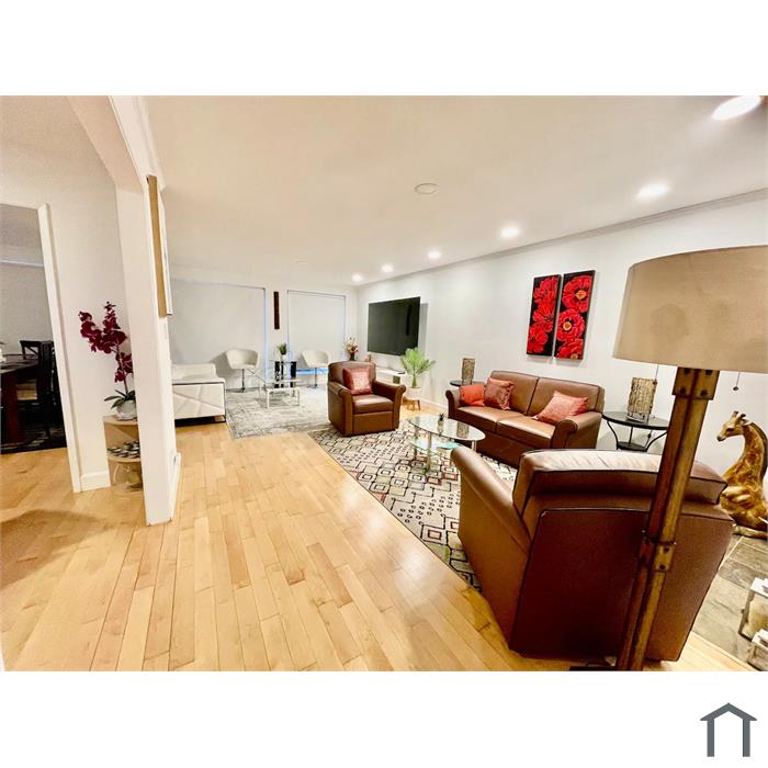 Outer Richmond Home