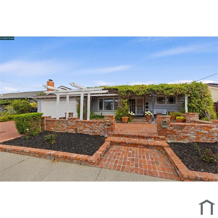 3413 Longview Rd