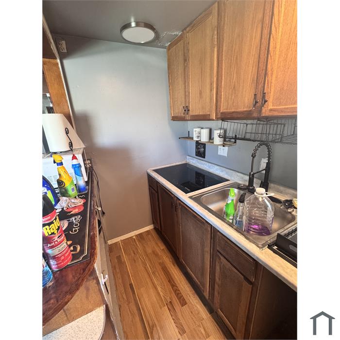 313 Robert St