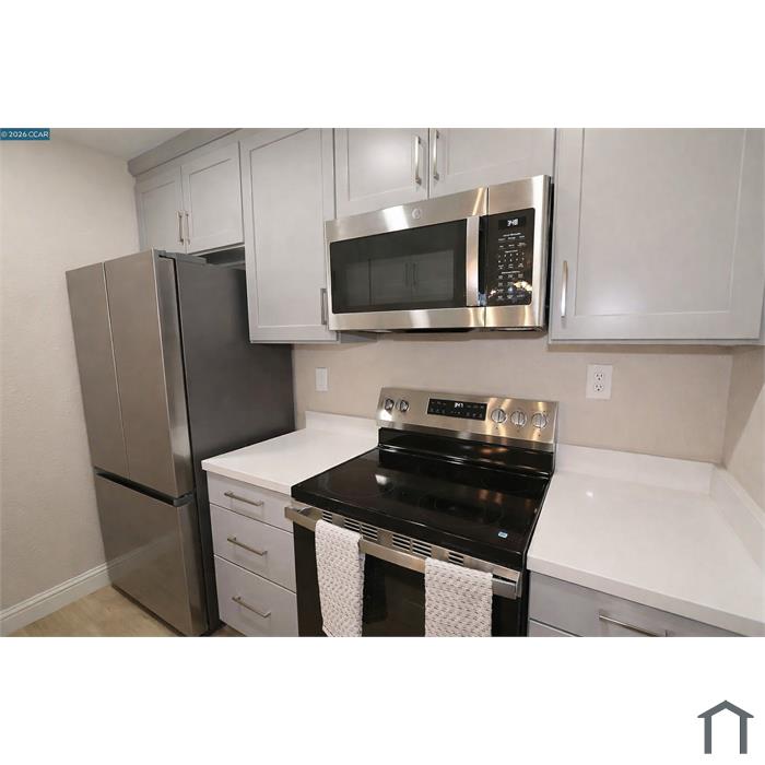 2208 Peppertree Way