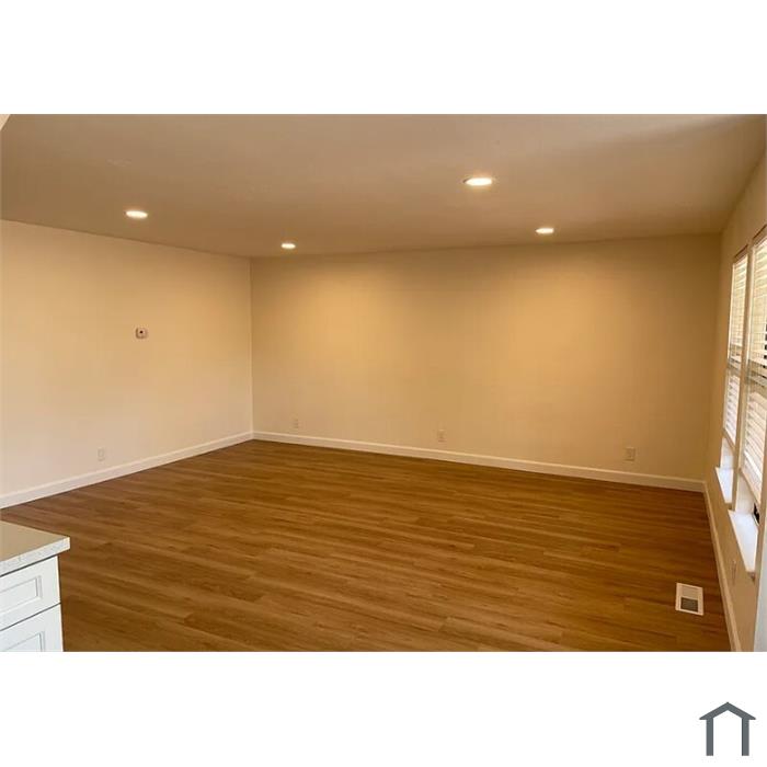 1800 Ayers Rd