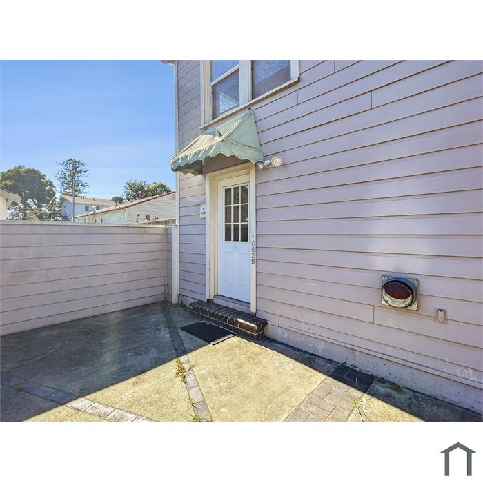 2 Bedroom Single Family House 10829 San Pablo Ave in El Cerrito, CA