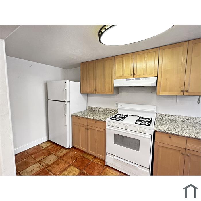 2 Bedroom Single Family House 10829 San Pablo Ave in El Cerrito, CA