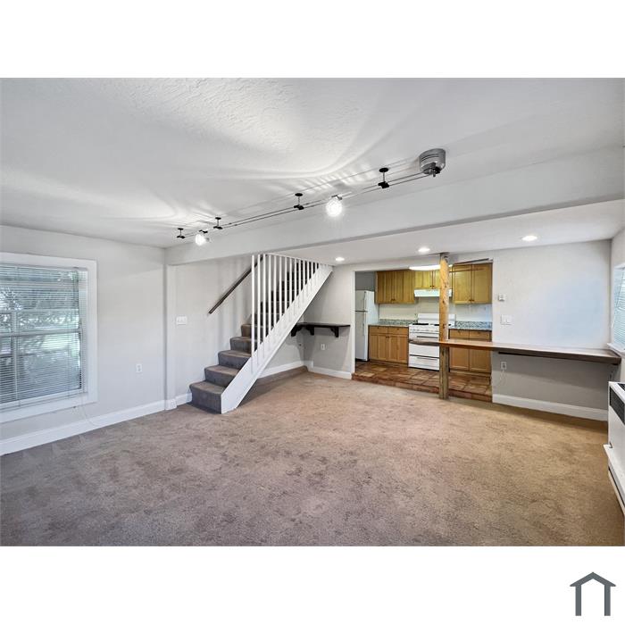 2 Bedroom Single Family House 10829 San Pablo Ave in El Cerrito, CA